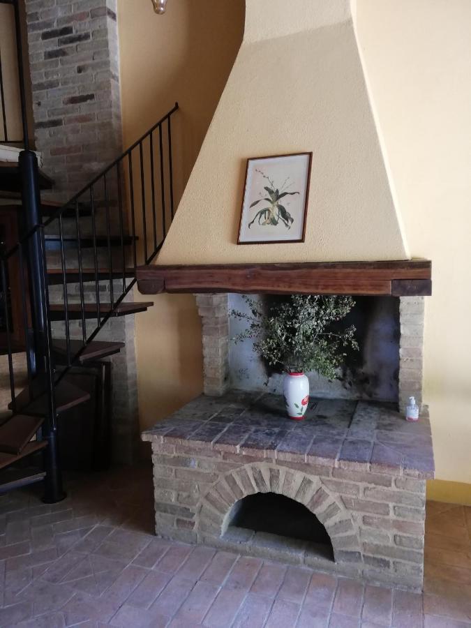 Podere Sant'Antonio Buonconvento Exterior photo